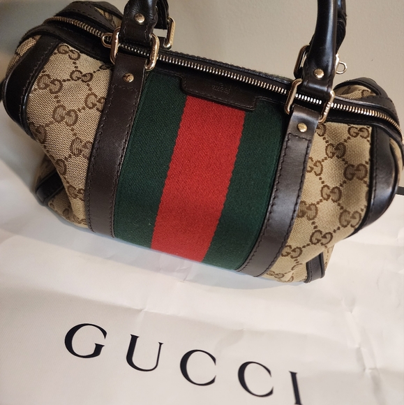 Gucci Boston GG Small Boston Leather Bag, gift paper, and a hard box. - Picture 2 of 16